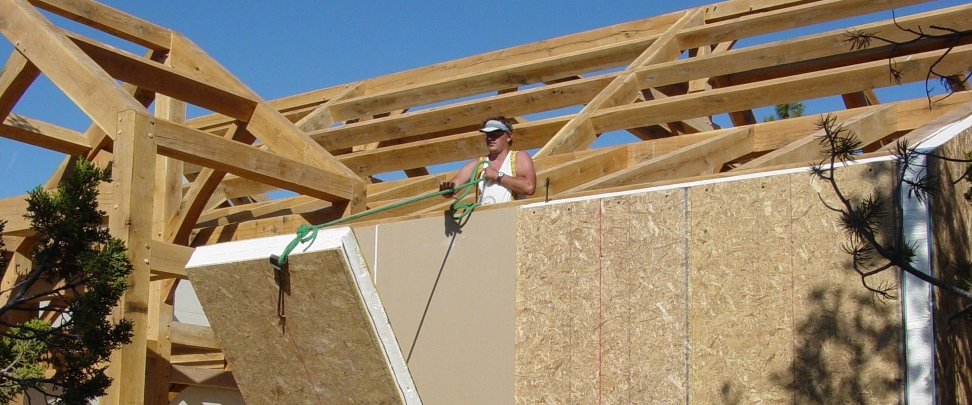 SIPs vs Timber Frame: Which is the Better Choice?